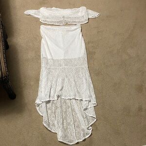 Chic White Lace Bandeau Strapless Top and Skirt
